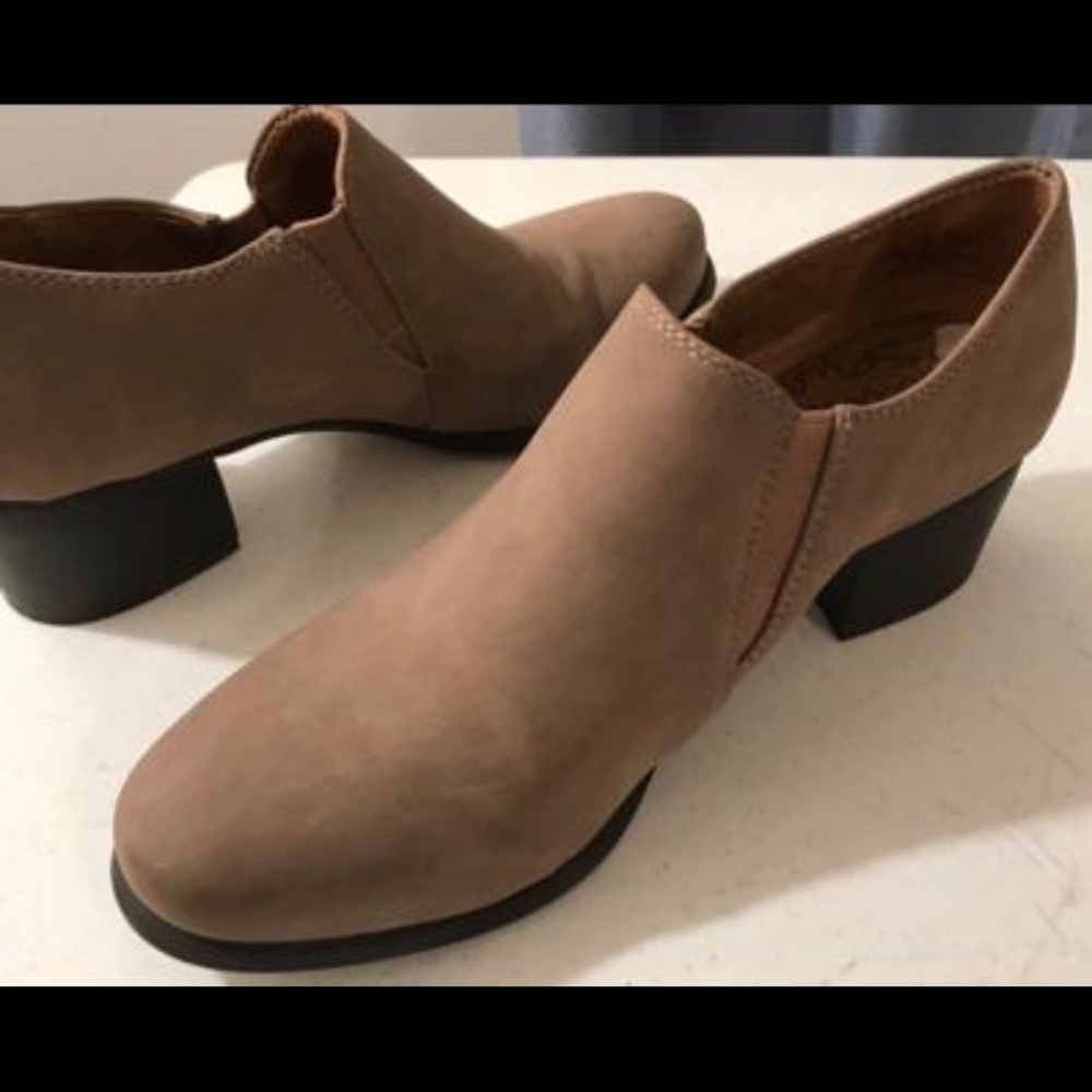 Natural Soul Ankle Bootie - Shellie